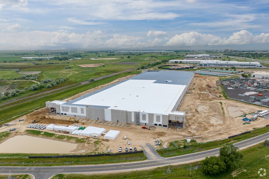 More Photos Of 6196 East Bridge St, Brighton Distribution For Lease