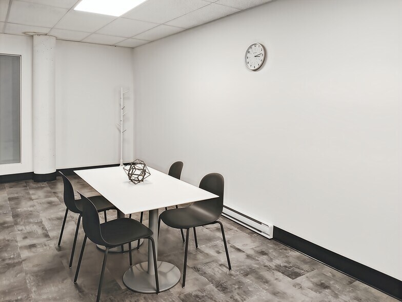 More Photos Of 455 St King, Sherbrooke Coworking Space