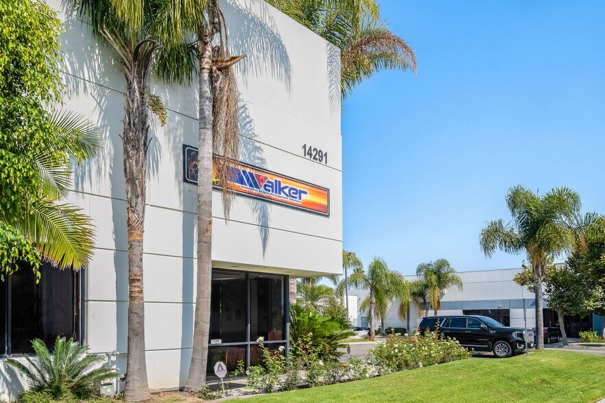 More Photos Of 14291 Commerce Dr, Garden Grove Manufacturing For Sale