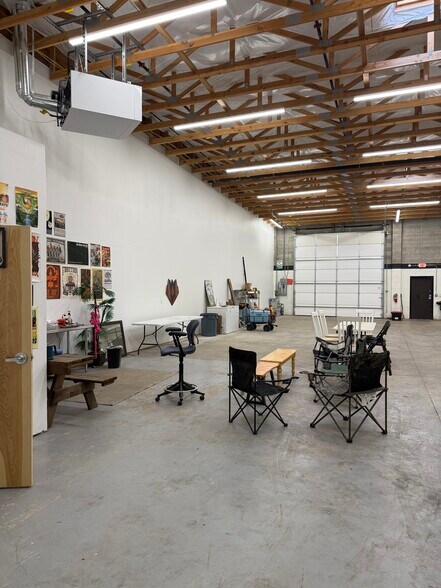 More Photos Of 830-870 W 2nd Ave, Eugene Warehouse For Lease