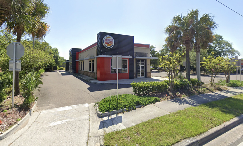 Primary Photo Of 1940 S 8th St, Fernandina Beach Fast Food For Lease