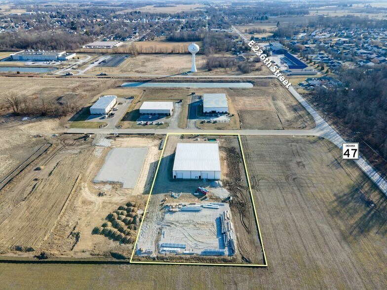 More Photos Of 830 Wesco Pky, Sheridan Warehouse For Lease