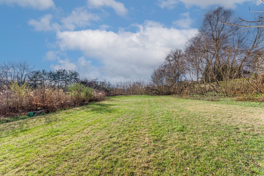 More Photos Of 1445 Ebenezer Rd, Knoxville Land For Sale