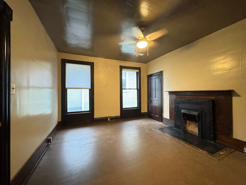 More Photos Of 903 Luttrell St, Knoxville Apartments For Sale