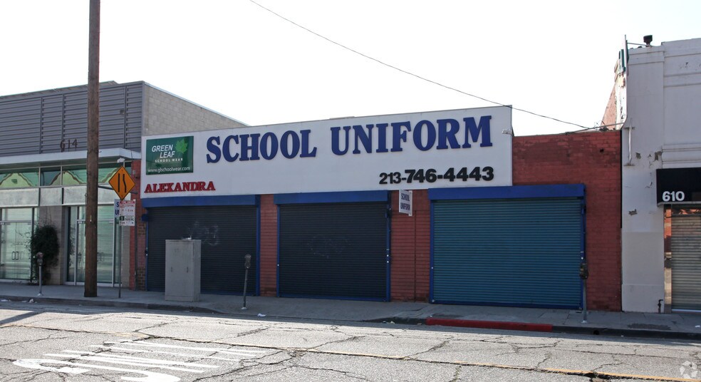 More Photos Of 612 E 12th St, Los Angeles Veterinarian Kennel For Sale