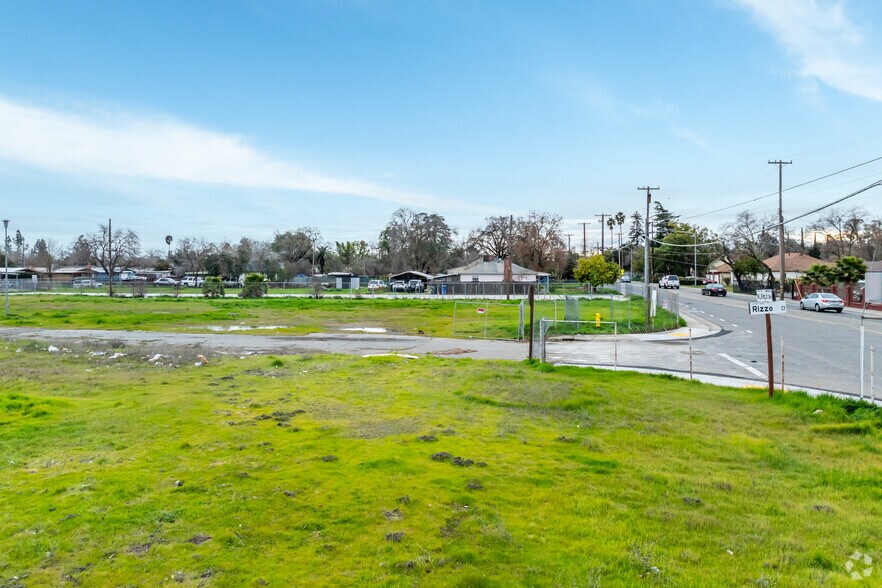 More Photos Of 3890 Fruitridge Road, Sacramento Land For Sale