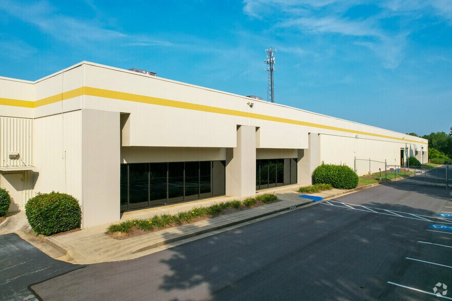 Primary Photo Of 3765 Atlanta Industrial Dr NW, Atlanta Warehouse For Lease