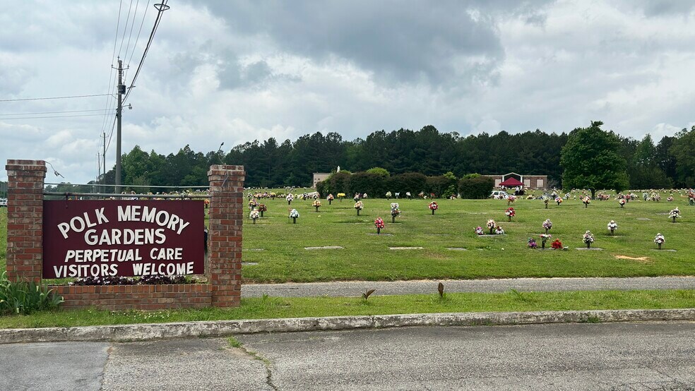 More Photos Of 2245 Rockmart Hwy, Cedartown Cemetery Mausoleum For Sale