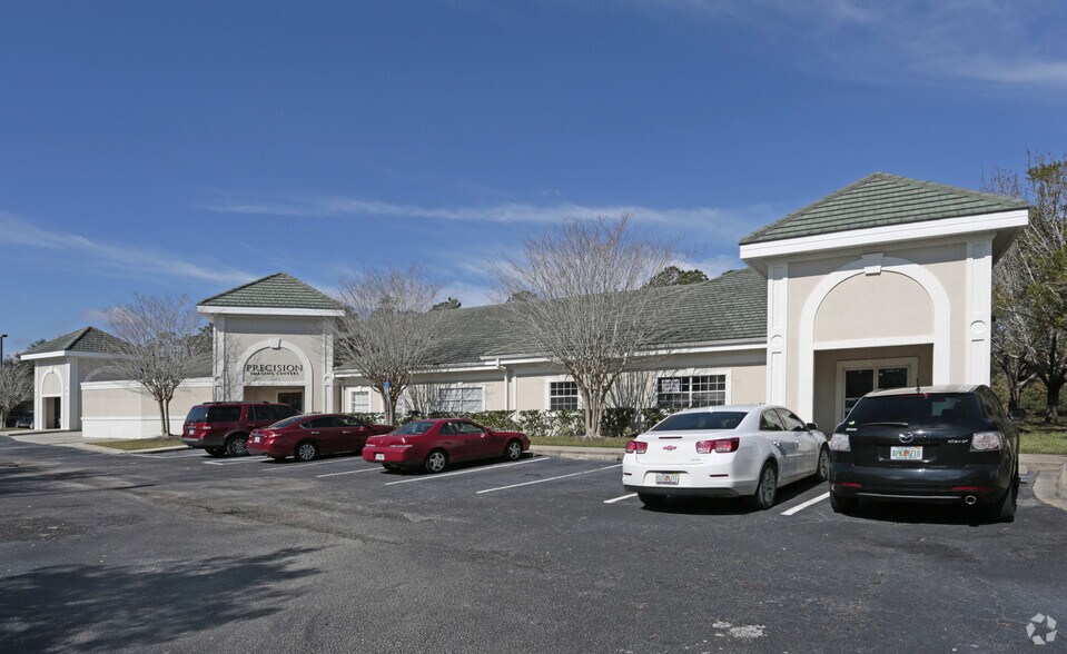 More Photos Of 1540 Business Center Dr, Orange Park Office For Lease