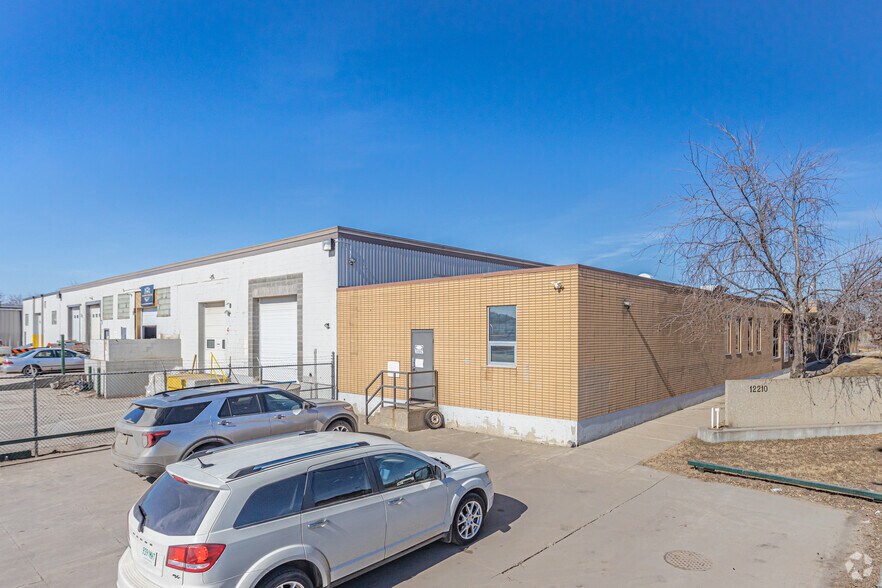More Photos Of 12210 Mount Lawn Rd, Edmonton Manufacturing For Sale