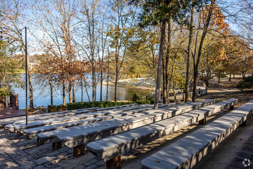 More Photos Of 9133 Hunter Valley Ln, Knoxville Sports And Entertainment For Sale