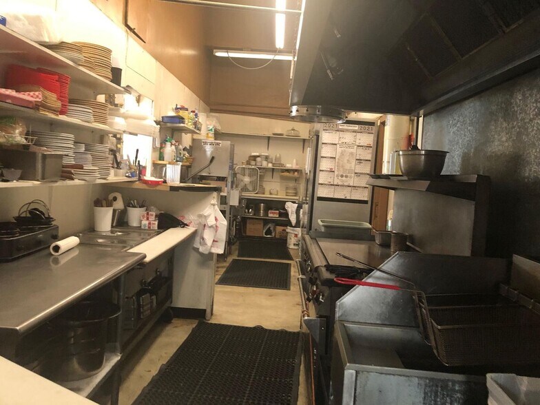 More Photos Of 28585 Hwy 70, Bonanza Restaurant For Sale