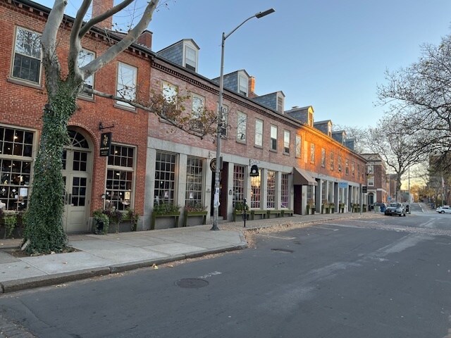 More Photos Of 2-26 Front St, Salem Office For Lease