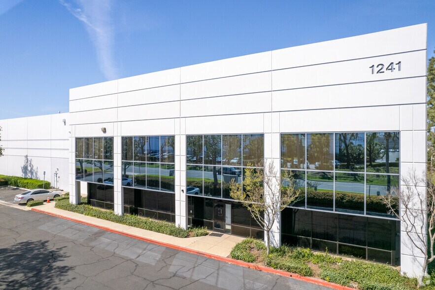 More Photos Of 1241 Old Temescal Rd, Corona Warehouse For Lease