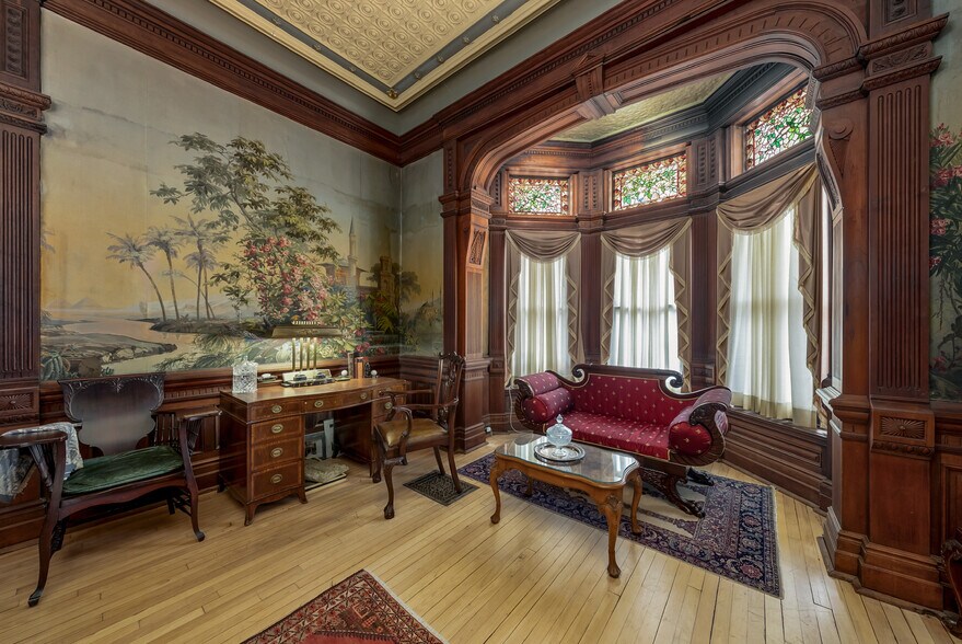 More Photos Of 809 Hall St, Saint Joseph Hospitality For Sale