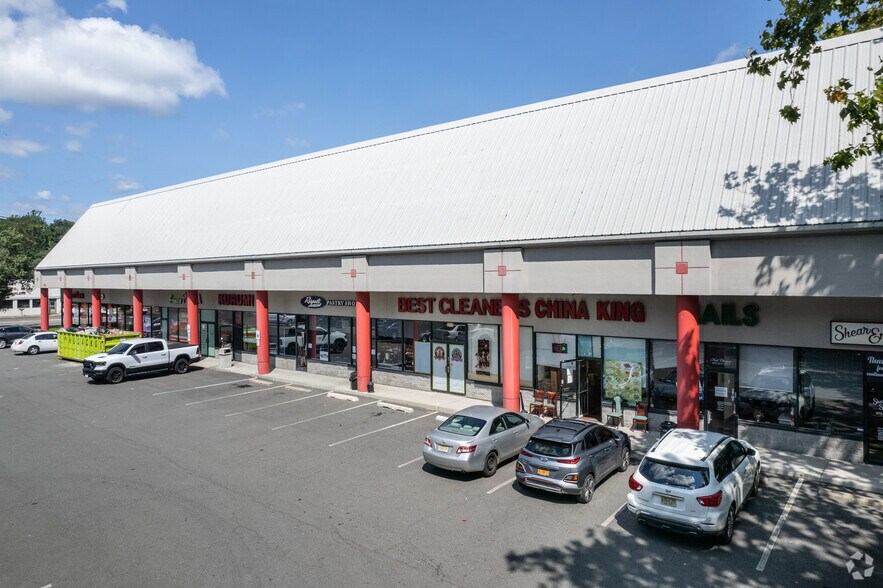 More Photos Of 1103 Goffle Rd, Hawthorne Storefront For Lease