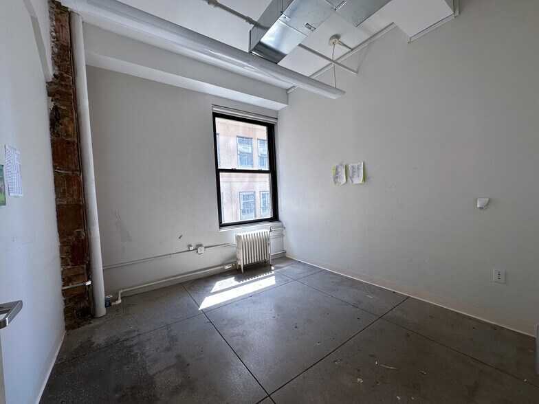 More Photos Of 225 Broadway, New York Office For Lease