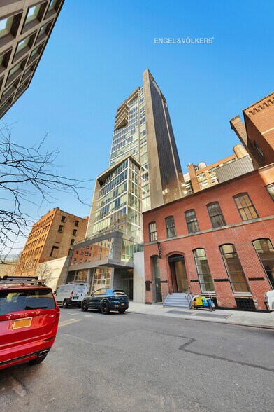 More Photos Of 543-545 W 25th St, New York Loft Creative Space For Sale