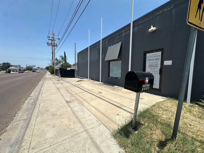 More Photos Of 3901 McPherson Ave, Laredo Freestanding For Sale