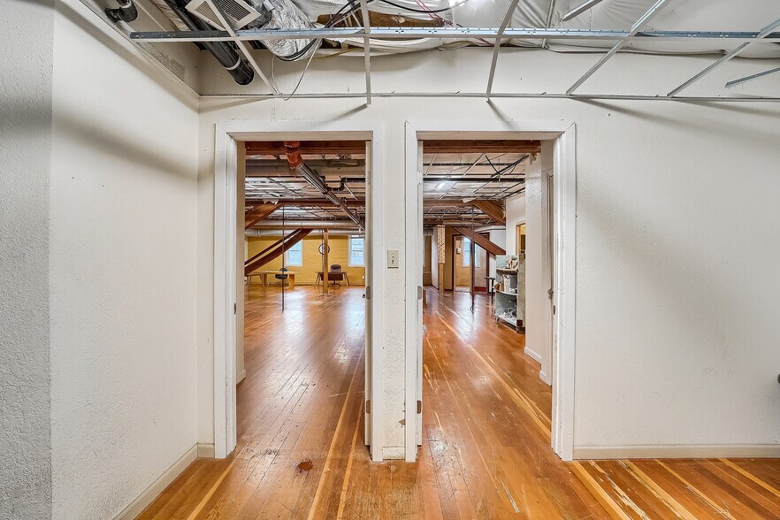 More Photos Of 611 2nd Ave, Longmont Showroom For Sale