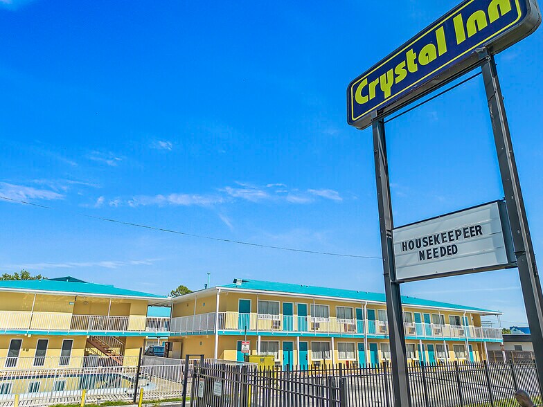 More Photos Of 4600 34th St S, Saint Petersburg Hotel For Sale