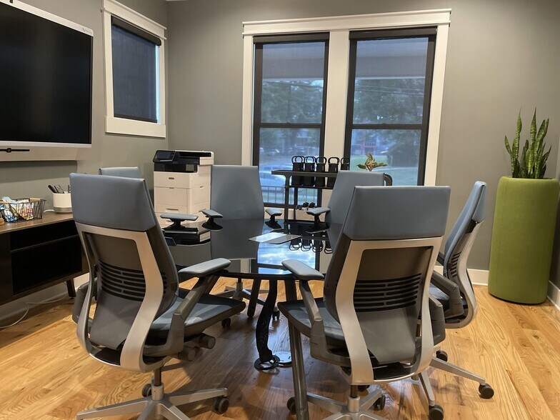 More Photos Of 152 N Tucker St, Memphis Loft Creative Space For Sale