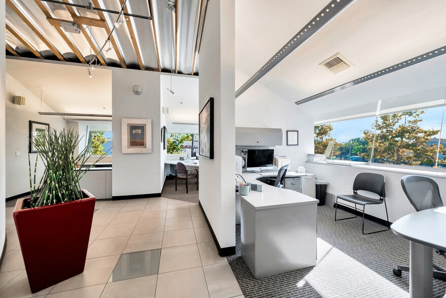 More Photos Of 24691 Del Prado Ave, Dana Point Freestanding For Sale