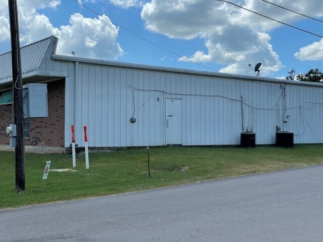 More Photos Of 1101 W Commerce St, Buffalo Storefront Retail Office For Sale