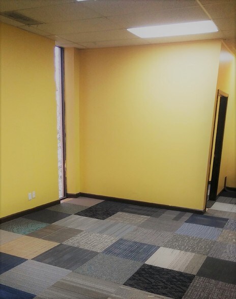 More Photos Of 2227 Godby Rd, Atlanta Office For Lease