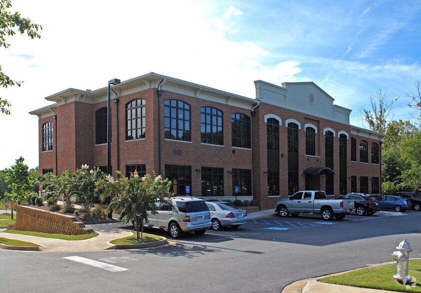 More Photos Of 912 Holcomb Bridge Rd, Roswell Office For Lease