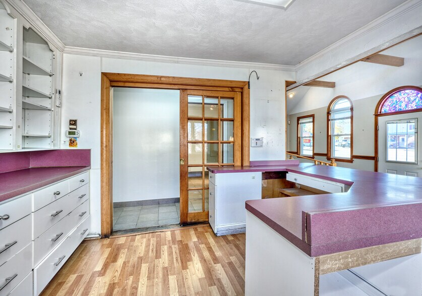 More Photos Of 1342 Main St, Walpole Medical For Sale