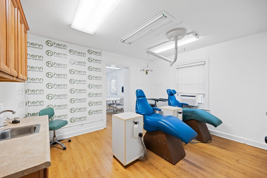 More Photos Of 4816 Greenwood Rd, Louisville Medical For Lease