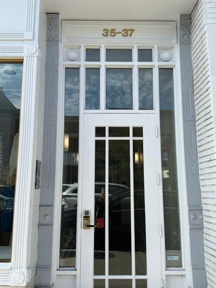 More Photos Of 35-37 Purchase St, Rye Office For Lease