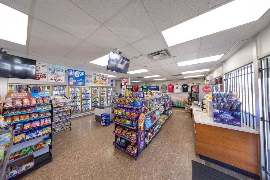 More Photos Of 628 W Hildebrand Ave, San Antonio Convenience Store For Sale