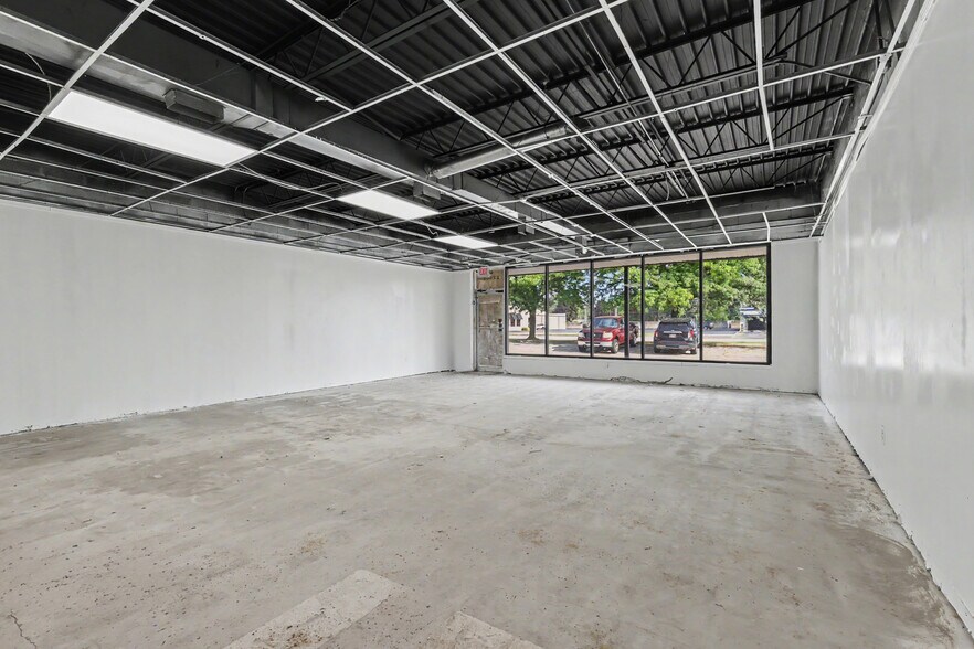 More Photos Of 22909-22917 Van Born Rd, Taylor Freestanding For Sale