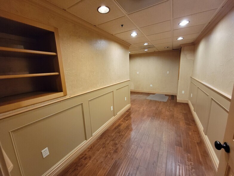 More Photos Of 7500 Arroyo Cir, Gilroy Light Distribution For Sale