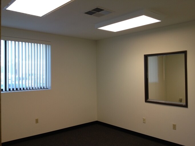 More Photos Of 1561-1581 Orangethorpe Way, Anaheim Warehouse For Lease