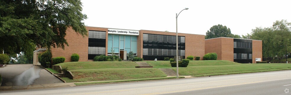 More Photos Of 1548-1556 Poplar Ave, Memphis Office For Lease
