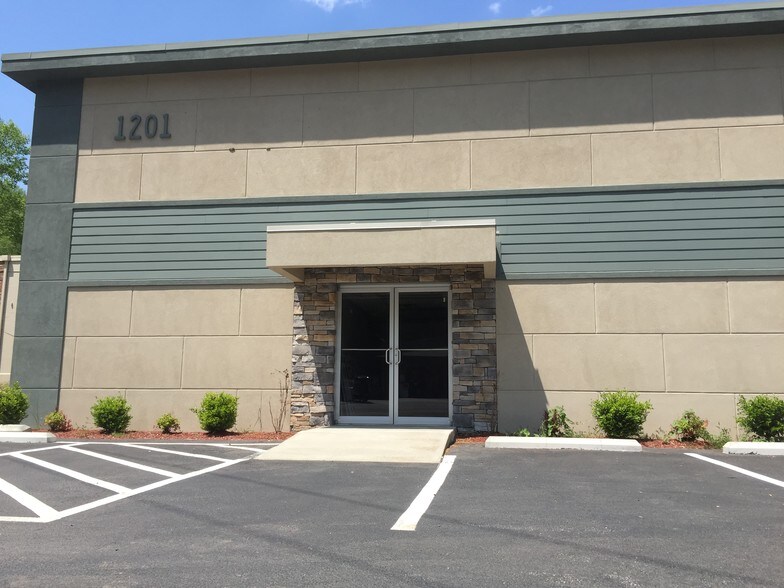 More Photos Of 1201 Greenbrier St, Charleston Office For Lease