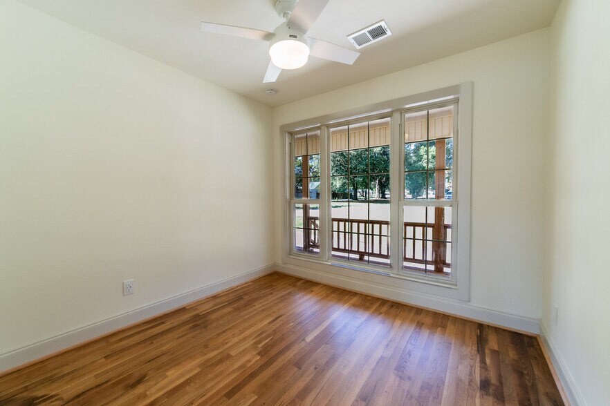 More Photos Of 910 Old Abbeville Rd, Eufaula Specialty For Sale