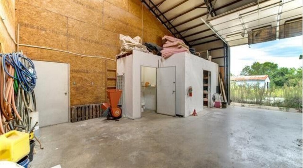 More Photos Of 23106 S 4390 Rd, Vinita Warehouse For Sale