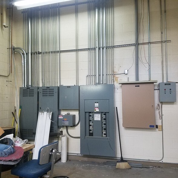 More Photos Of 1 Precision Way, Jamestown Distribution For Sale