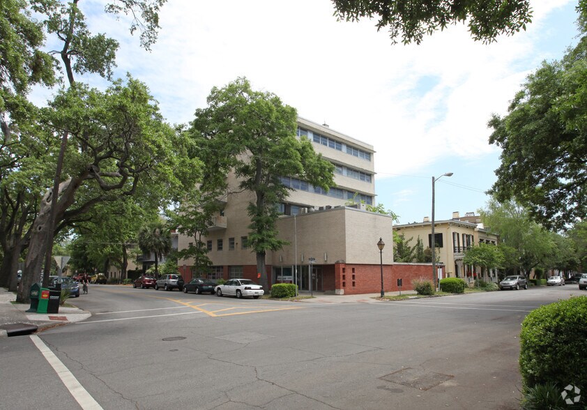 More Photos Of 422 Habersham St, Savannah Office For Sale