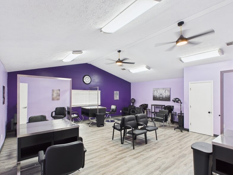 More Photos Of 2404 Grant Ave, Saint Albans Freestanding For Sale