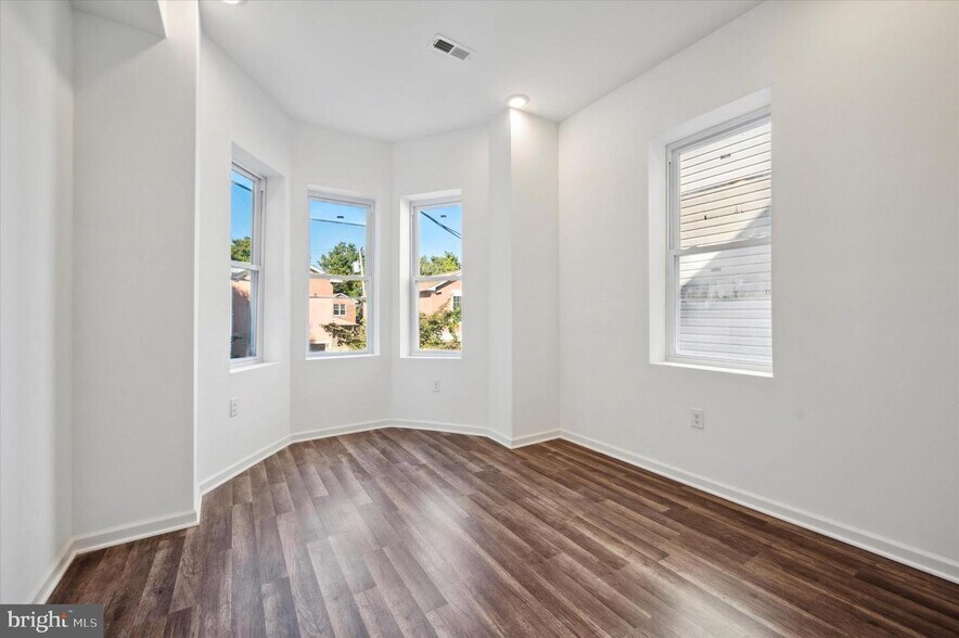 More Photos Of , Philadelphia Multifamily For Sale
