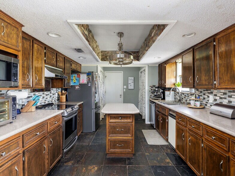 More Photos Of 11001 S State Highway 95, Taylor Land For Sale