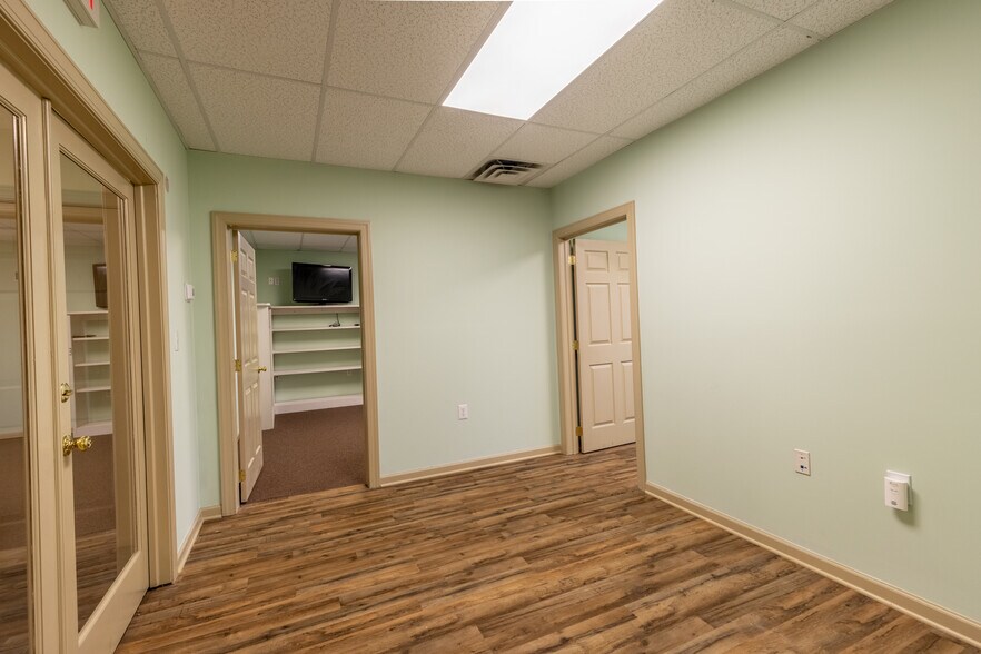 More Photos Of 337 E Jimmie Leeds Rd, Galloway Office For Sale