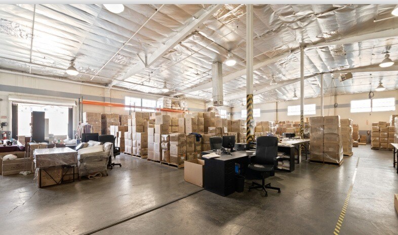 More Photos Of 1243-1261 S Boyle Ave, Los Angeles Warehouse For Sale
