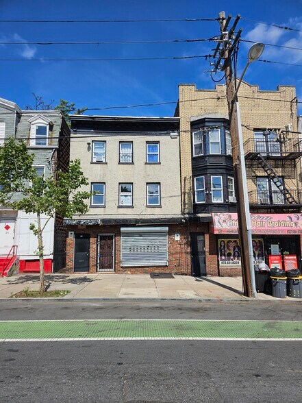 More Photos Of 24 Irvine Turner Blvd, Newark Storefront Retail Residential For Lease