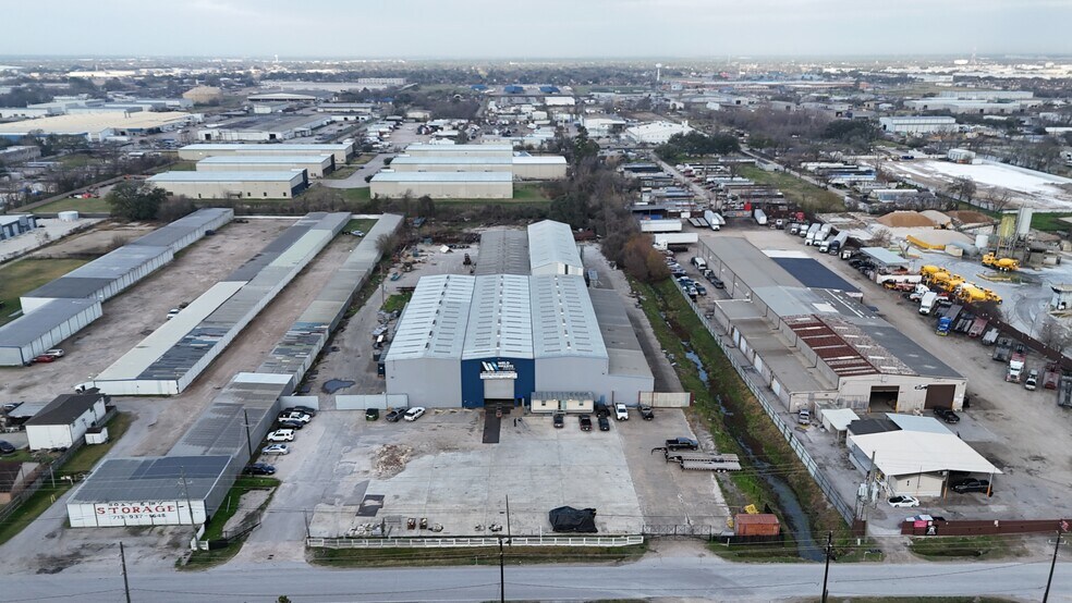 More Photos Of 7607 Wright Rd, Houston Manufacturing For Lease